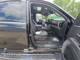 2025 GMC Sierra 3500HD Denali Crew Cab Long Bed 5SA DRW - miniatura 18