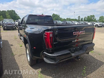 2025 GMC Sierra 3500HD Denali Crew Cab Long Bed 5SA DRW - miniatura 2