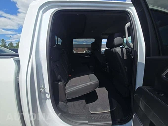 2025 GMC Sierra 3500HD Denali Crew Cab Long Bed 5SA DRW - miniatura 16