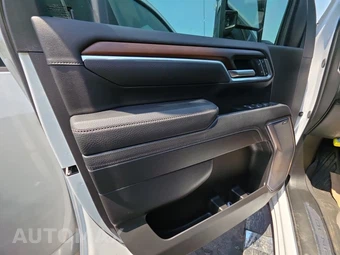 2025 GMC Sierra 3500HD Denali Crew Cab Medium Bed 5SA - miniatura 9