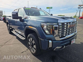 2025 GMC Sierra 3500HD Denali Crew Cab Medium Bed 5SA - miniatura 4