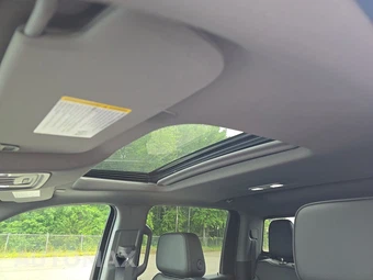 2025 GMC Sierra 3500HD Denali Crew Cab Medium Bed 5SA - miniatura 17