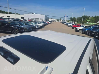 2025 GMC Sierra 3500HD Denali Ultimate Crew Cab Long Bed 5SB DRW - miniatura 9