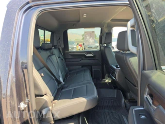2025 GMC Sierra 3500HD SLT Crew Cab Medium Bed 4SA - miniatura 16