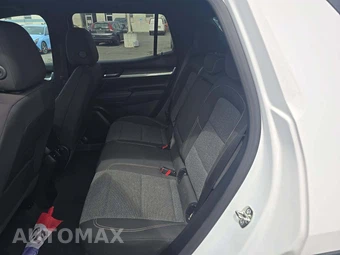 2025 GMC Terrain Elevation 3SB - miniatura 10