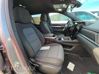 2025 GMC Terrain Elevation 3SB - miniatura 8