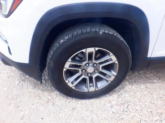 2025 GMC Terrain Elevation 3SB - miniatura 28