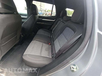 2025 GMC Terrain Elevation 3SB - miniatura 10
