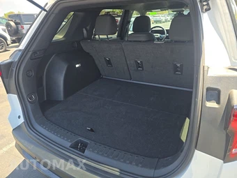 2025 GMC Terrain Elevation 3SB - miniatura 17