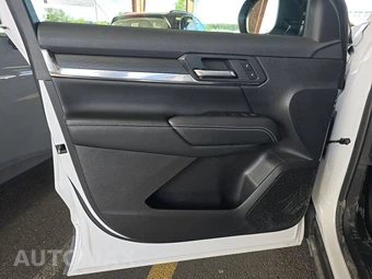 2025 GMC Terrain Elevation 3SB - miniatura 9