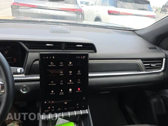2025 GMC Terrain Elevation 3SB - miniatura 17