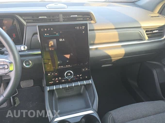 2025 GMC Terrain Elevation 3SB - miniatura 17