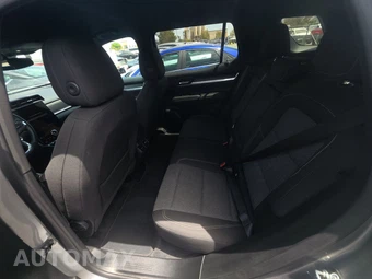 2025 GMC Terrain Elevation 3SB - miniatura 13