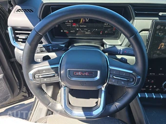2025 GMC Terrain Elevation 3SB - miniatura 10