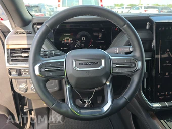 2025 GMC Yukon Denali 5SA - miniatura 10