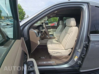 2025 GMC Yukon Denali 5SA - miniatura 3