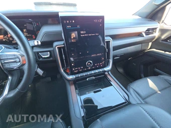 2025 GMC Yukon Denali 5SA - miniatura 11