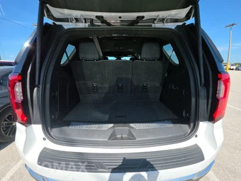 2025 GMC Yukon Denali 5SA - miniatura 17