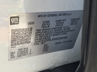 2025 GMC Yukon Denali 5SA - miniatura 15