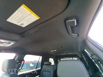 2025 GMC Yukon Denali 5SA - miniatura 19