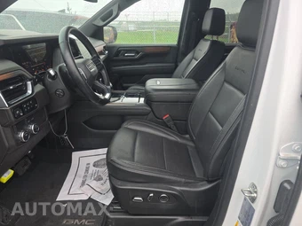 2025 GMC Yukon Denali 5SA - miniatura 7