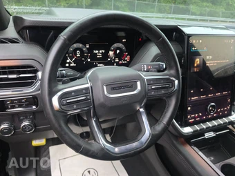 2025 GMC Yukon Denali 5SA - miniatura 10