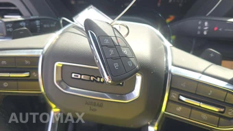2025 GMC Yukon Denali 5SA - miniatura 20