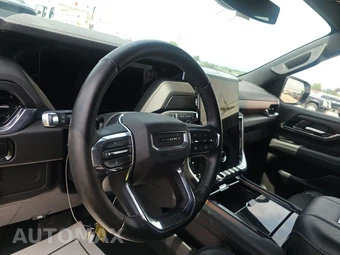 2025 GMC Yukon Denali 5SA - miniatura 11