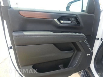 2025 GMC Yukon Denali 5SA - miniatura 9