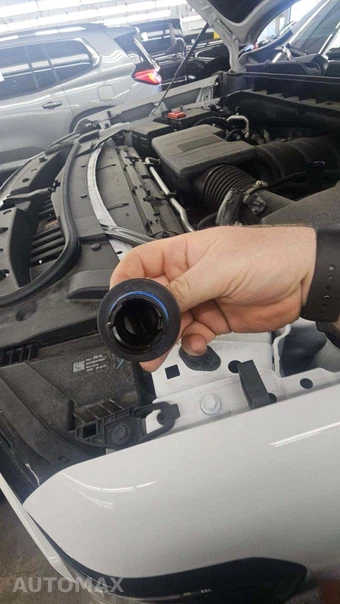 2025 GMC Yukon Denali 5SA - miniatura 21