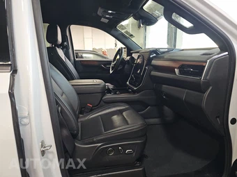 2025 GMC Yukon Denali 5SA - miniatura 8