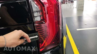 2025 GMC Yukon Denali 5SA - miniatura 27