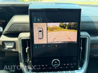 2025 GMC Yukon Denali 5SA - miniatura 22
