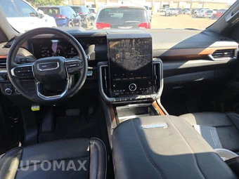 2025 GMC Yukon Denali 5SA - miniatura 11