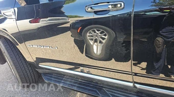 2025 GMC Yukon Denali 5SA - miniatura 30