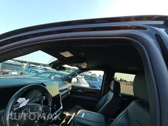 2025 GMC Yukon Denali 5SA - miniatura 19
