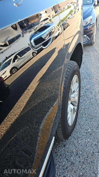 2025 GMC Yukon Denali 5SA - miniatura 30