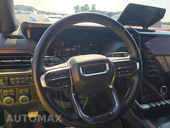 2025 GMC Yukon Denali 5SA - miniatura 10