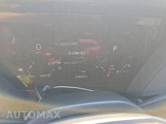2025 GMC Yukon Denali 5SA - miniatura 12
