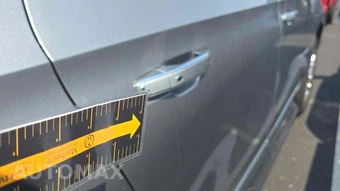 2025 GMC Yukon Denali 5SA - miniatura 27