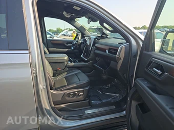 2025 GMC Yukon Denali 5SA - miniatura 8