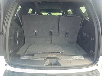 2025 GMC Yukon Denali 5SA - miniatura 17