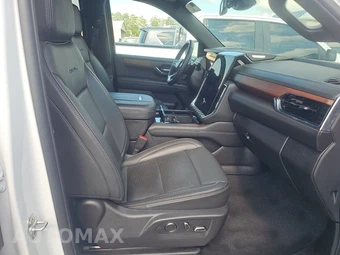 2025 GMC Yukon Denali 5SA - miniatura 8