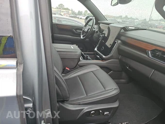 2025 GMC Yukon Denali 5SA - miniatura 8