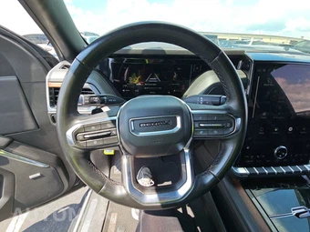 2025 GMC Yukon Denali 5SA - miniatura 10