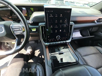 2025 GMC Yukon Denali 5SA - miniatura 11