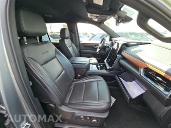 2025 GMC Yukon Denali 5SA - miniatura 8