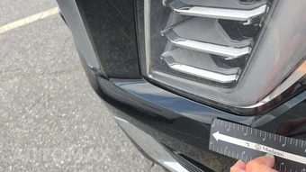 2025 GMC Yukon Denali 5SA - miniatura 26