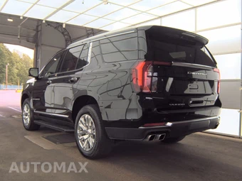 2025 GMC Yukon Denali 5SA - miniatura 6