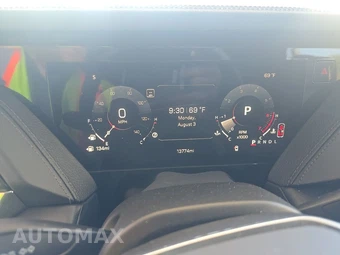 2025 GMC Yukon Denali 5SA - miniatura 12